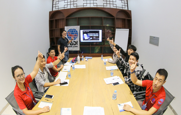 12/12正式上線(xiàn)！PADI 最新課程【休閑潛水員Resort Diver】 丨 一天拿證，潛遍全球